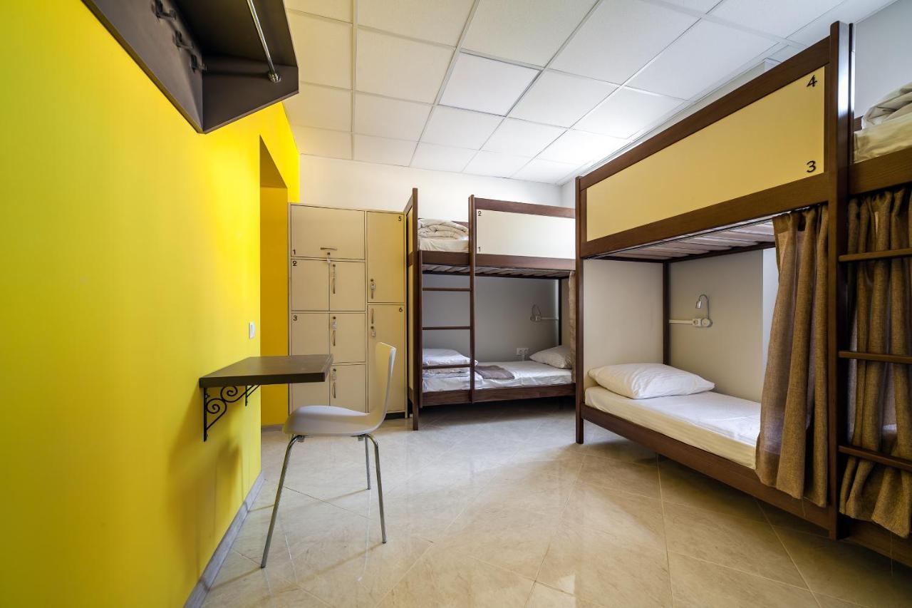 Ostriv Hostel Lviv Exterior photo