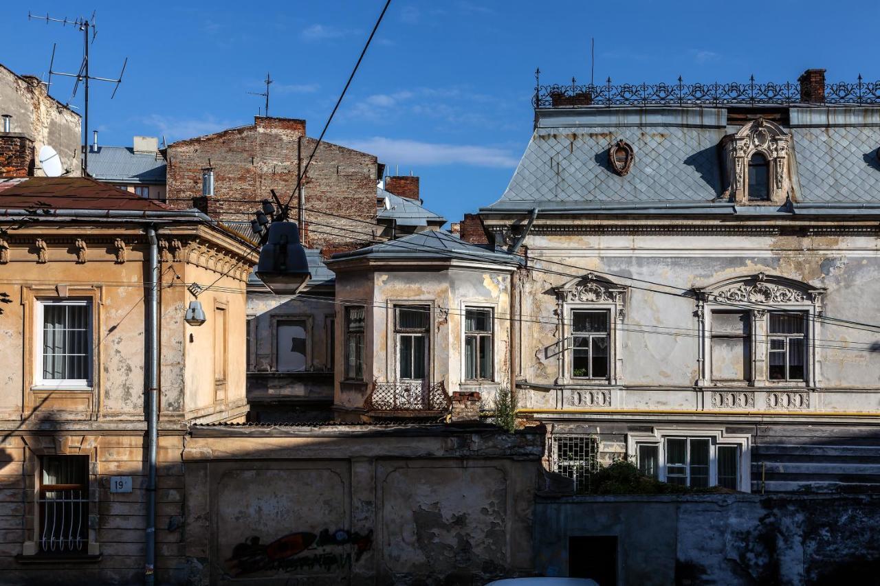Ostriv Hostel Lviv Exterior photo