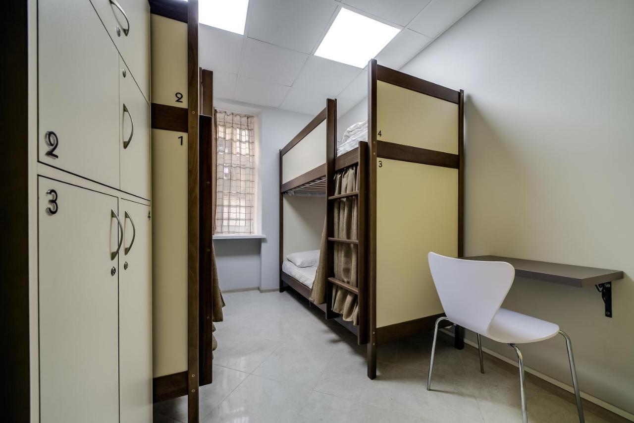 Ostriv Hostel Lviv Exterior photo